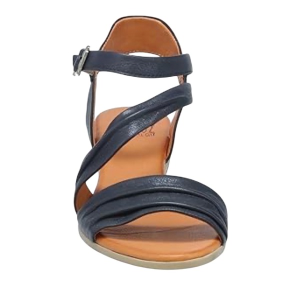 Miz‎ Mooz Womens Black Leather Ruched Ankle Strap Block Heel Sandals Size 40/9 - Picture 3 of 8